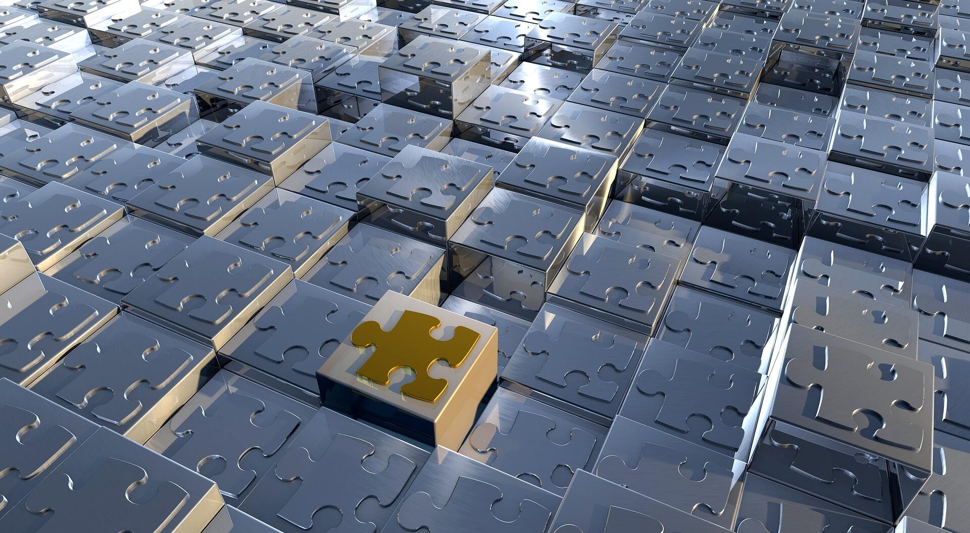 Puzzleteile auf Würfeln