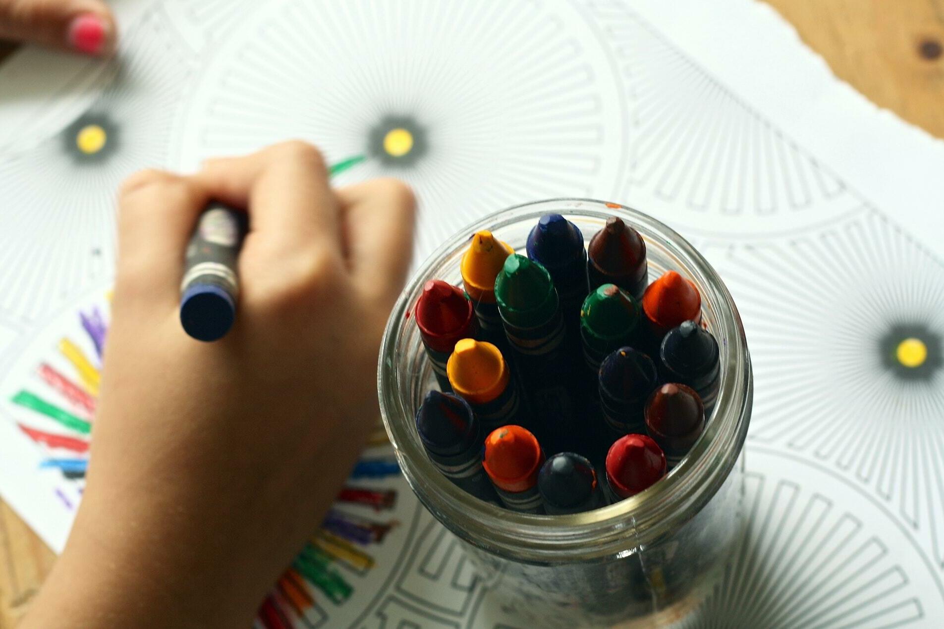 Hand mit Stift