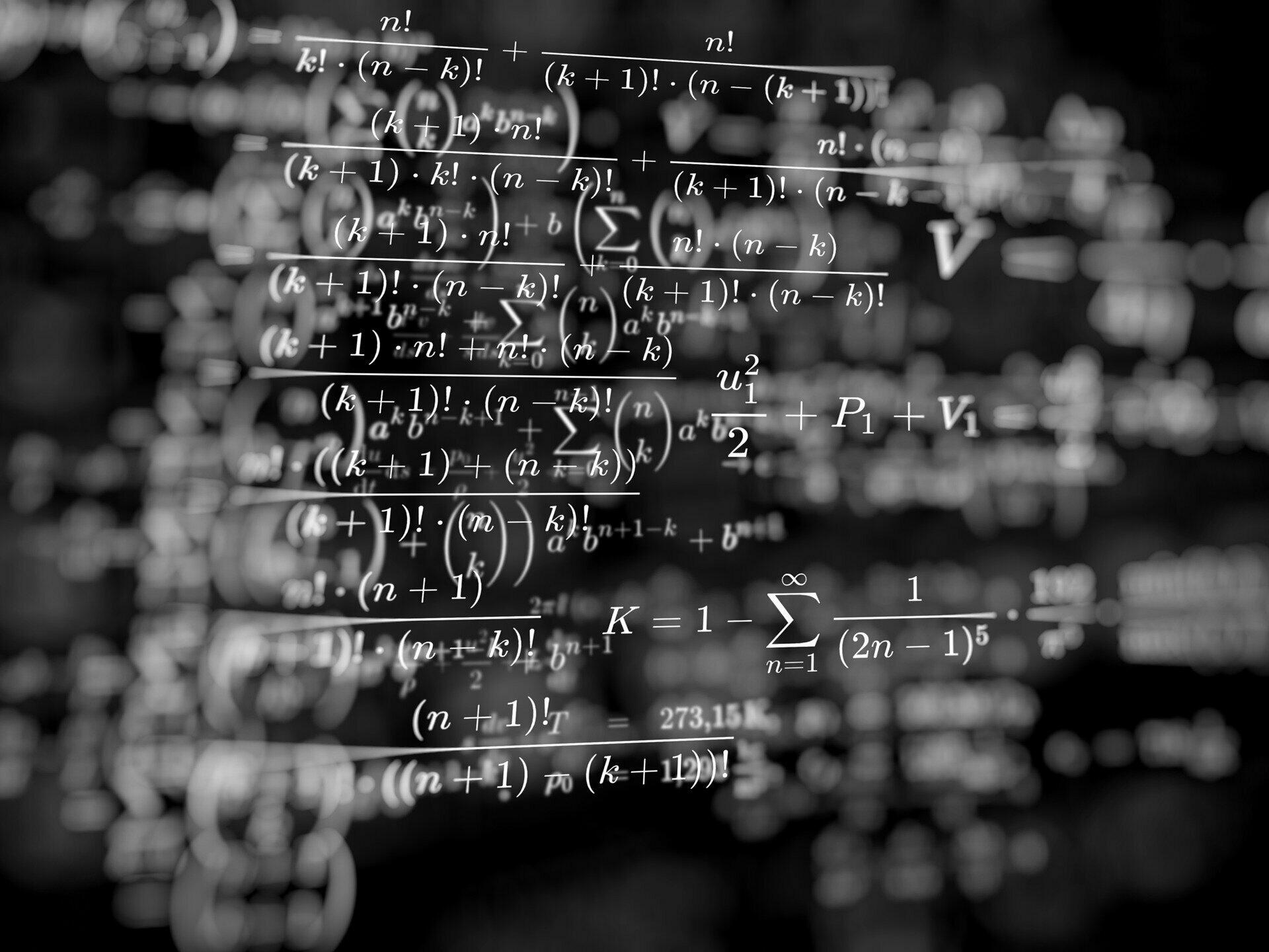 Differenzierung in Mathe: Mathematische Formeln.