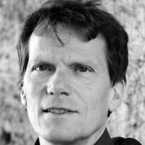 Ein Foto des Soziologen Prof. Dr. Hartmut Rosa.