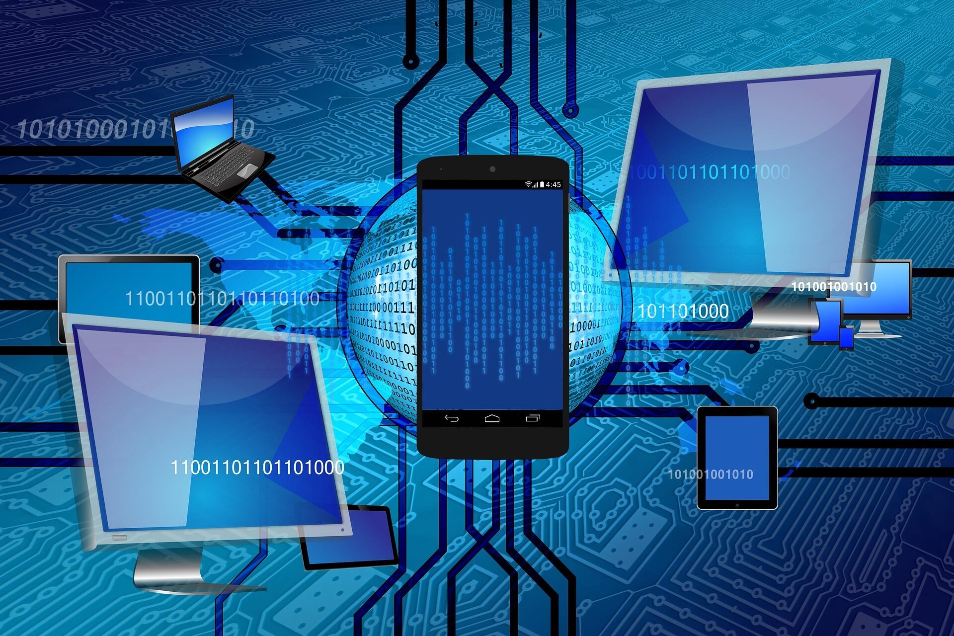 Abbildung von Monitoren, Tablets, binärem Code zur Veranschaulichung von Digitalkunde