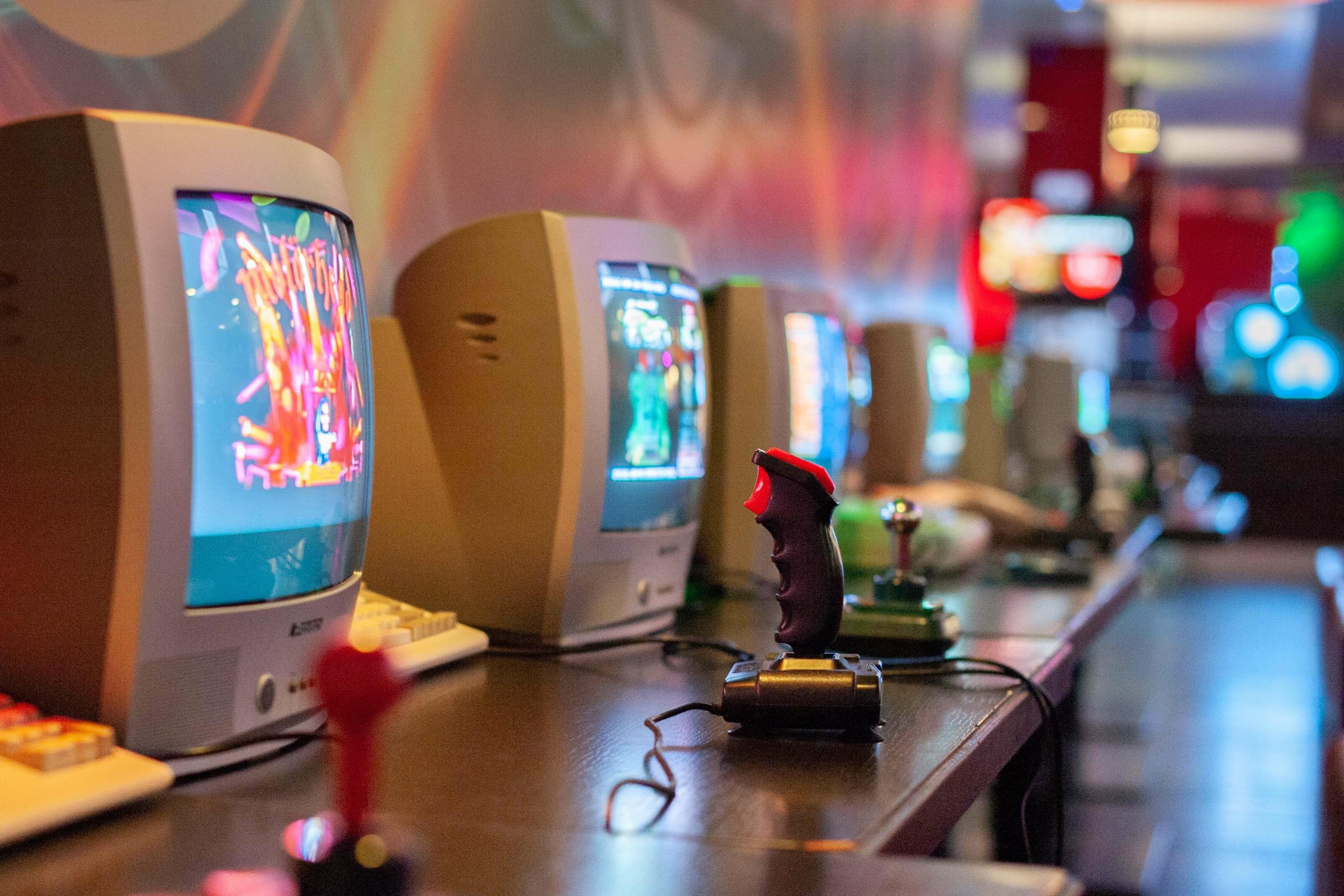 Amiga-Computer in einer Reihe
