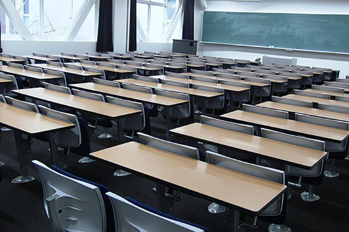 Abbildung eines Klassenzimmers