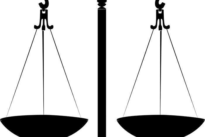 Waage der Gerechtigkeit