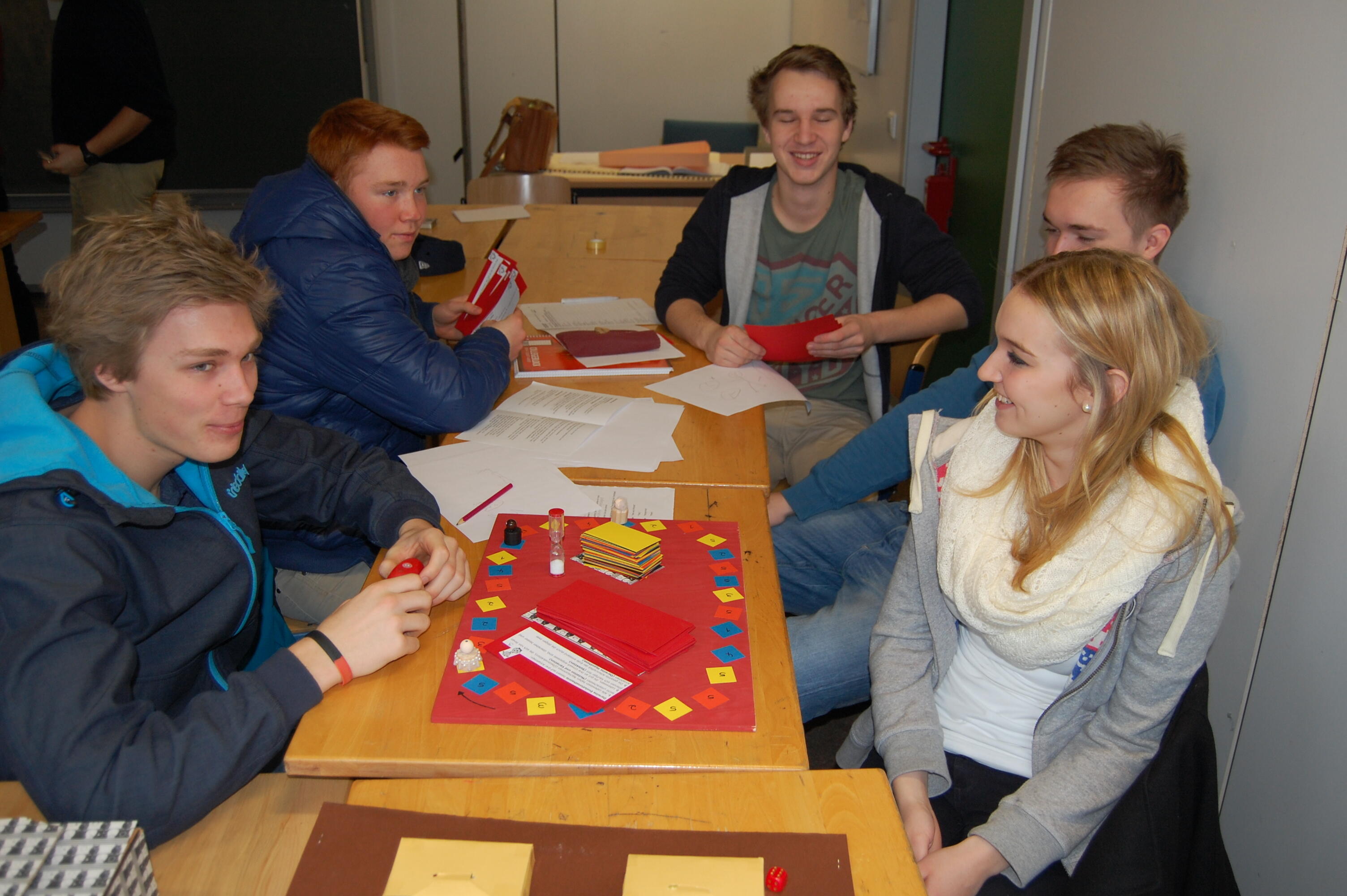 Kompaktwoche »Was können wir wissen?« - Wissenschaftliche Theorien in Brettspiele umgesetzt, Bildquelle: © Peter-Ustinov-Schule, Eckernförde