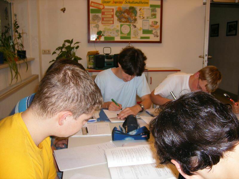 Knobeln und Rechnen beim Wochenendseminar der LSGM